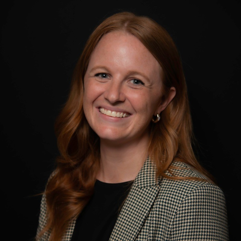 Abby Miller Headshot