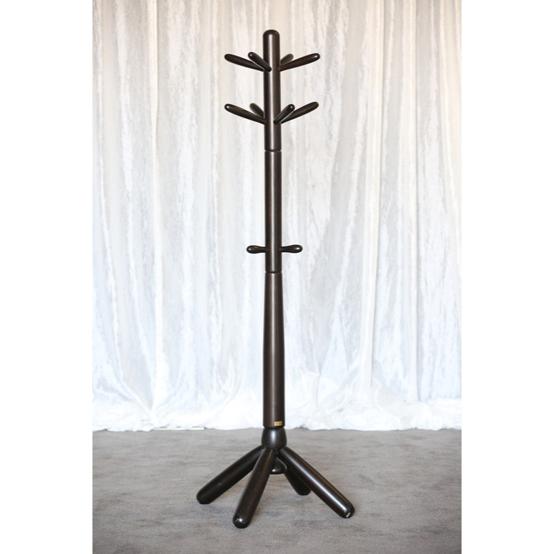 COAT TREE