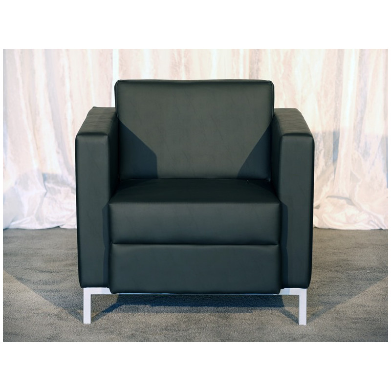 SQUARED BACK LEATHER CHAIR